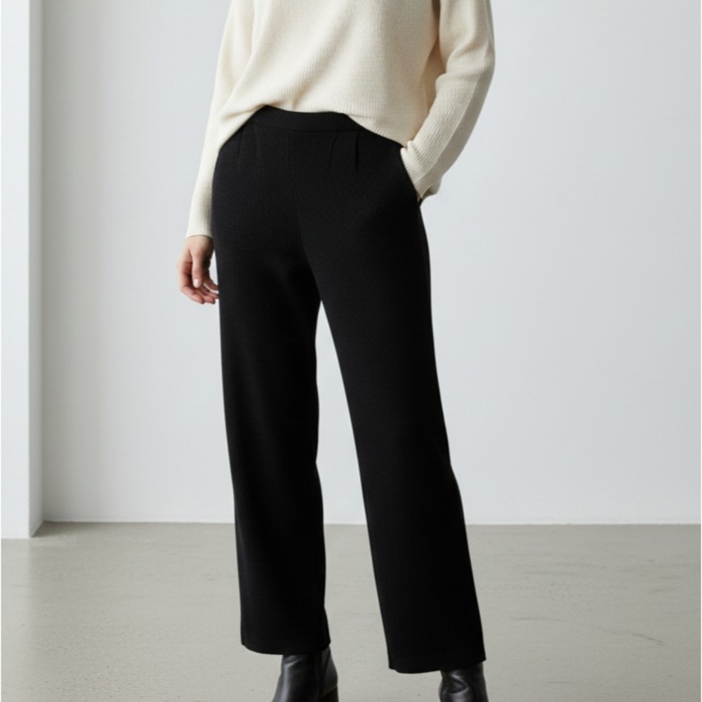 St. John Basics Women's Size 2‎ Black Slash Pockets Straight-Leg Pants